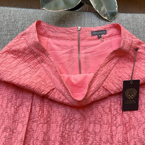 🌺 Vince Camuto Pleated Midi A Line Skirt in shade Tropic Guava, Size: 8 - Picture 8 of 17